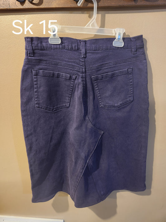 Skirt 15 Modest Skirt size Missy 8